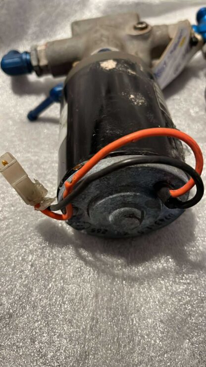 D8187-B Weldon Fuel Pump Assembly (Volts: 28) - Image 2