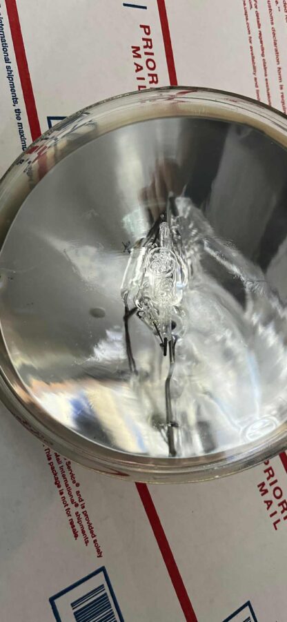 RETRACTABLE LANDING LIGHT, 600W BULB