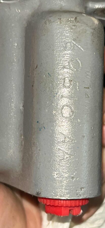 Lycoming Oil Screen Housing P/N 69510 and Screen - Image 2